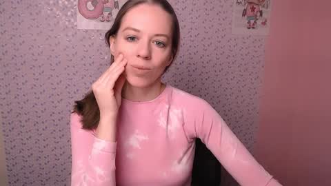 Snapshot of adamais_ chatting on 2, 12, 2024 adamais_ online show from 2, 12, 2024