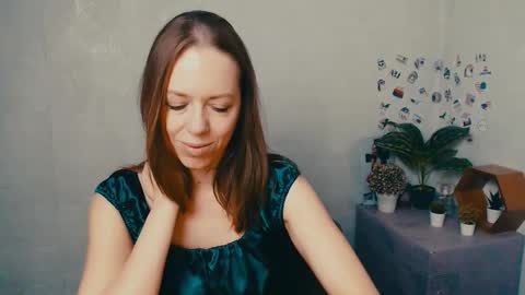 Snapshot of adamais_ chatting on 14, 11, 2025 adamais_ online show from 14, 11, 2025