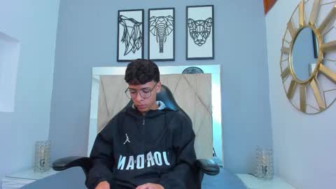 Adams Bobby online show from 11, 11, 2025