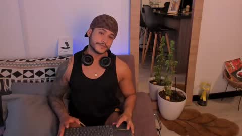 Snapshot of adanvega13 chatting on 7, 6, 2026 ADAN VEGA online show from 7, 6, 2026