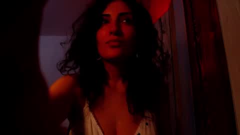 amy        online show from 10, 3, 2025