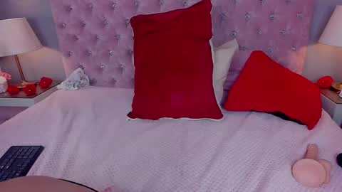 Adelaine online show from 26, 2, 2025