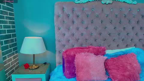 Adelaine online show from 14, 9, 2025