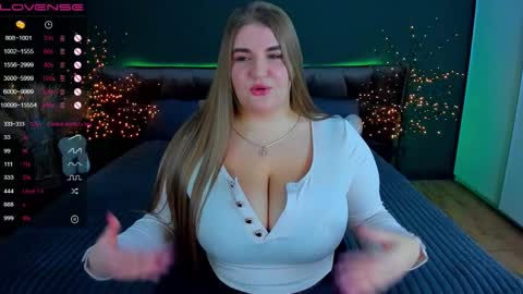 Snapshot of adele_sugar chatting on 11, 11, 2025 Your Adele online show from 11, 11, 2025