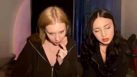 Snapshot of adelin_rr chatting on 9, 9, 2025 adelin online show from 9, 9, 2025