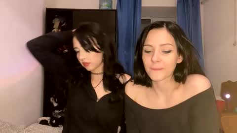 Snapshot of adelin_rr chatting on 28, 9, 2025 adelin online show from 28, 9, 2025