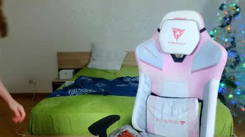 Snapshot of adelina_cowell chatting on 23, 12, 2025 Adelina online show from 23, 12, 2025