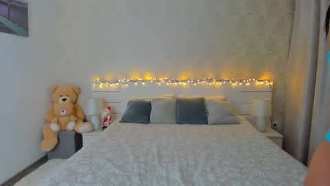 adellegirl online show from 9, 12, 2024