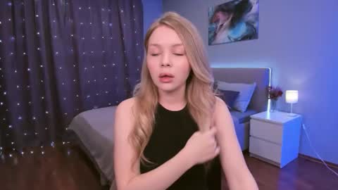 adelllovely online show from 2, 12, 2025