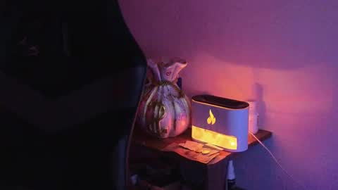 Ades online show from 28, 4, 2026