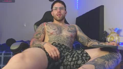 Snapshot of ades_lowe chatting on 26, 6, 2026 Ades online show from 26, 6, 2026