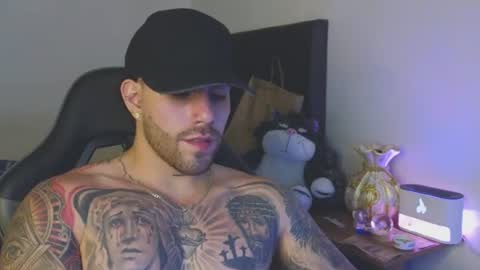 Snapshot of ades_lowe chatting on 9, 7, 2026 Ades online show from 9, 7, 2026