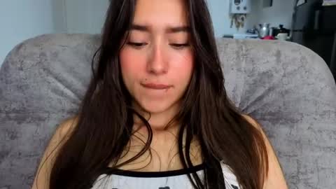 Snapshot of adhara_kitten chatting on 27, 5, 2026 Adhara online show from 27, 5, 2026