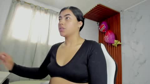 Snapshot of adhara_messy chatting on 30, 4, 2026 ADHARA MESSY online show from 30, 4, 2026