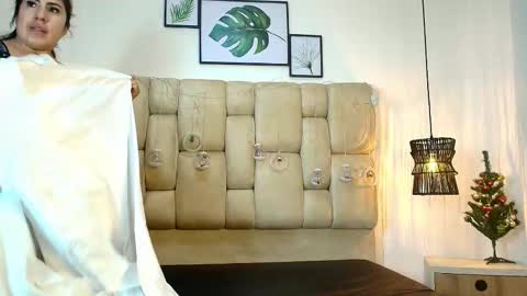 AdharaSmithh online show from 7, 1, 2026