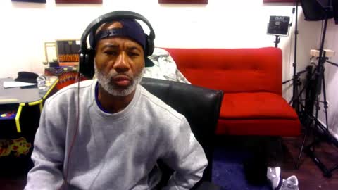 Snapshot of adick_ting chatting on 23, 10, 2025 adick_ting online show from 23, 10, 2025