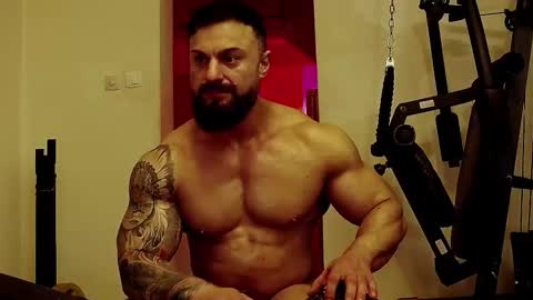 Adonis online show from 4, 12, 2025