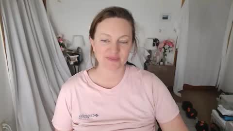 Snapshot of adorable22 chatting on 23, 5, 2026 adorable22 online show from 23, 5, 2026
