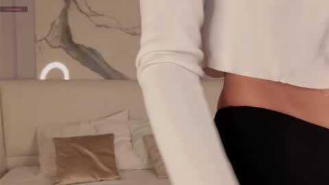 Snapshot of adoracortes chatting on 17, 11, 2025 adoracortes online show from 17, 11, 2025