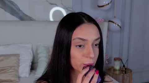 Snapshot of adoracortes chatting on 24, 11, 2025 adoracortes online show from 24, 11, 2025