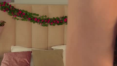 adoracortes online show from 27, 2, 2026