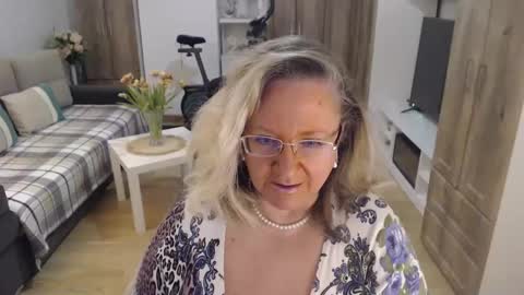 Cryna online show from 9, 3, 2025