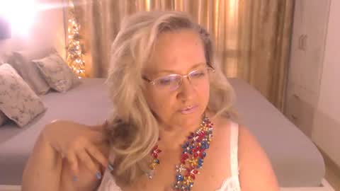 Snapshot of adrena_ chatting on 22, 6, 2026 Cryna online show from 22, 6, 2026