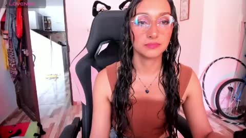 Snapshot of adrena_10 chatting on 29, 4, 2026 Adrena10 online show from 29, 4, 2026