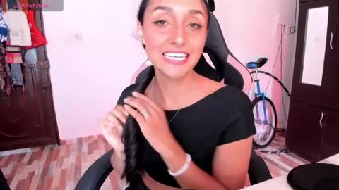 Snapshot of adrena_10 chatting on 15, 5, 2026 Adrena10 online show from 15, 5, 2026