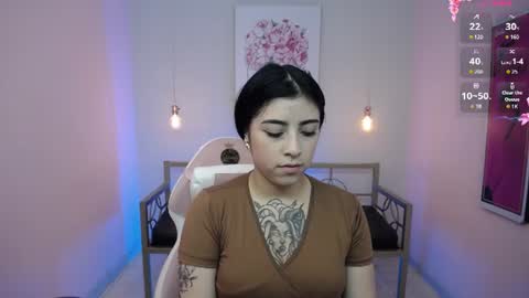 Snapshot of adri_gomez_1 chatting on 14, 6, 2026 Adri online show from 14, 6, 2026
