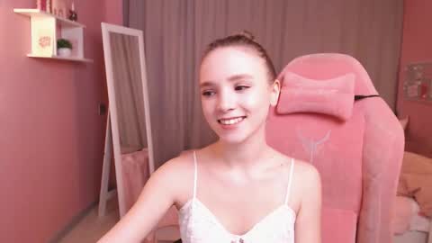 Snapshot of adria_arjona chatting on 8, 2, 2026 Eva online show from 8, 2, 2026