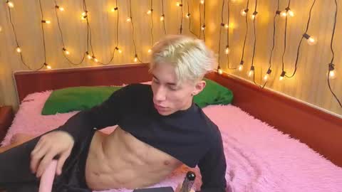 Snapshot of adrian_love_angel chatting on 14, 11, 2025 adrian_love_angel online show from 14, 11, 2025