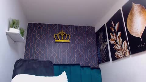 Snapshot of adrian_rae chatting on 6, 3, 2025   online show from 6, 3, 2025