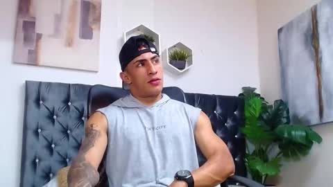 Snapshot of adrian_rae chatting on 1, 10, 2025   online show from 1, 10, 2025