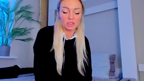 Adriana online show from 21, 2, 2025