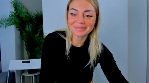 Adriana online show from 5, 4, 2026