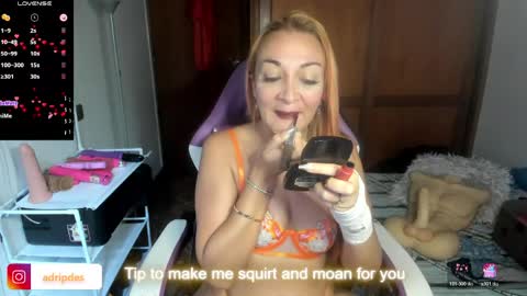 Adriana Paredes  online show from 29, 5, 2026