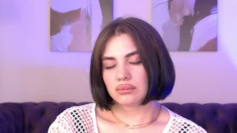 Snapshot of adrianatores chatting on 19, 5, 2026 AdrianaTores online show from 19, 5, 2026