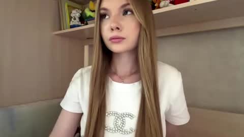 Snapshot of adriannemuldowney chatting on 3, 7, 2026 Caroline online show from 3, 7, 2026