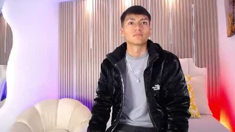 adrianstark_ online show from 10, 6, 2026