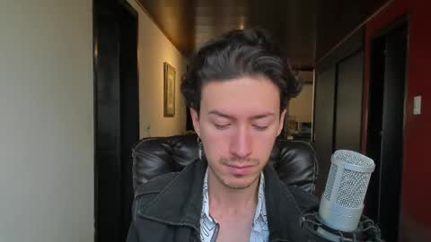 Adrian Williams online show from 7, 11, 2025