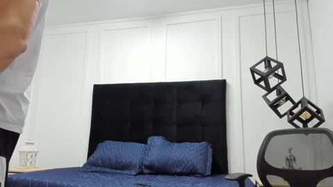 Adrein Roche online show from 6, 3, 2025