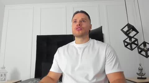 Adrein Roche online show from 9, 9, 2025