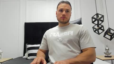 Adrein Roche online show from 16, 9, 2025