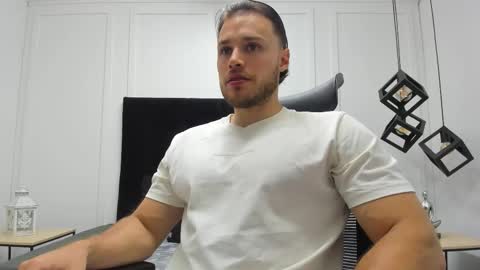 Adrein Roche online show from 7, 10, 2025