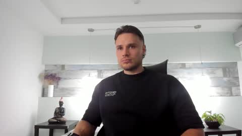 Adrein Roche online show from 21, 11, 2025