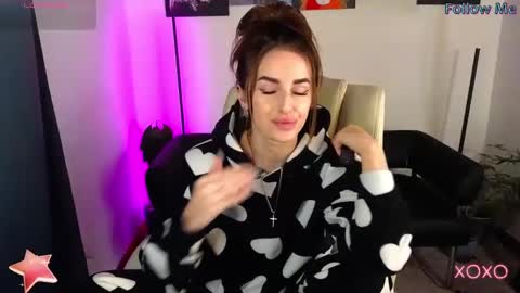 Adriana online show from 11, 3, 2025