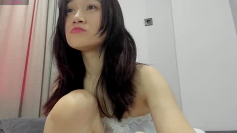 Snapshot of ae_nie chatting on 5, 1, 2025 Aenie online show from 5, 1, 2025