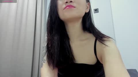 Snapshot of ae_nie chatting on 6, 1, 2025 Aenie online show from 6, 1, 2025