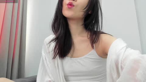 Snapshot of ae_nie chatting on 1, 2, 2025 Aenie online show from 1, 2, 2025